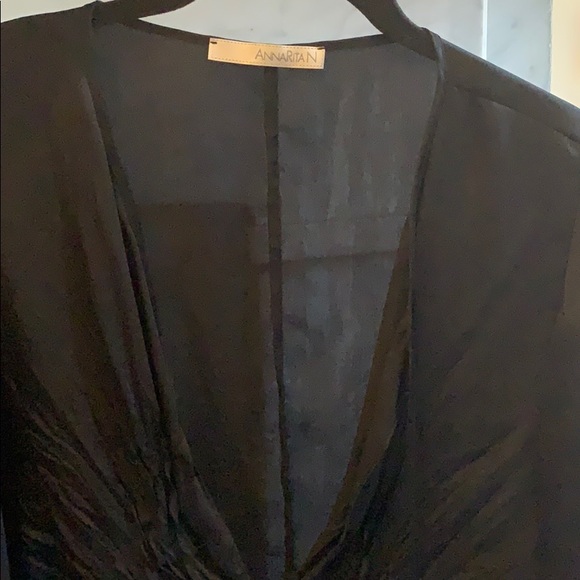 AnnaRita N 100% silk deep v neck black blouse S-M - Picture 2 of 5